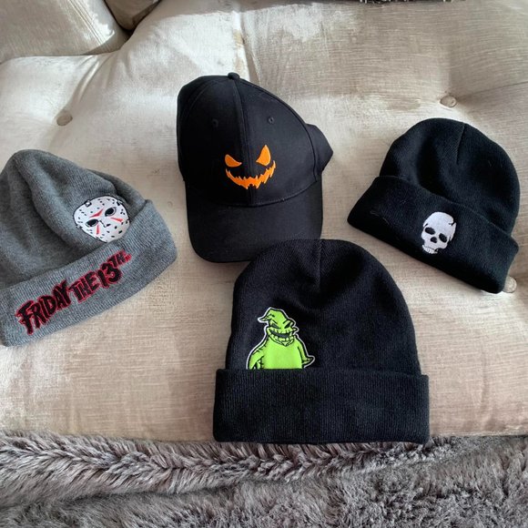 Gray Embroidered Jason Voorhees Mask Acrylic Ribbed Beanie - Friday the 13th - Picture 2 of 2